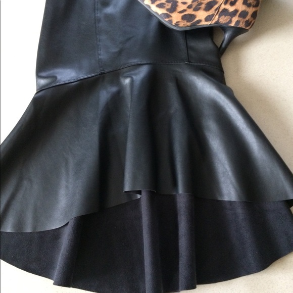 NWT Athena Marie black faux leather skirt - Picture 4 of 6